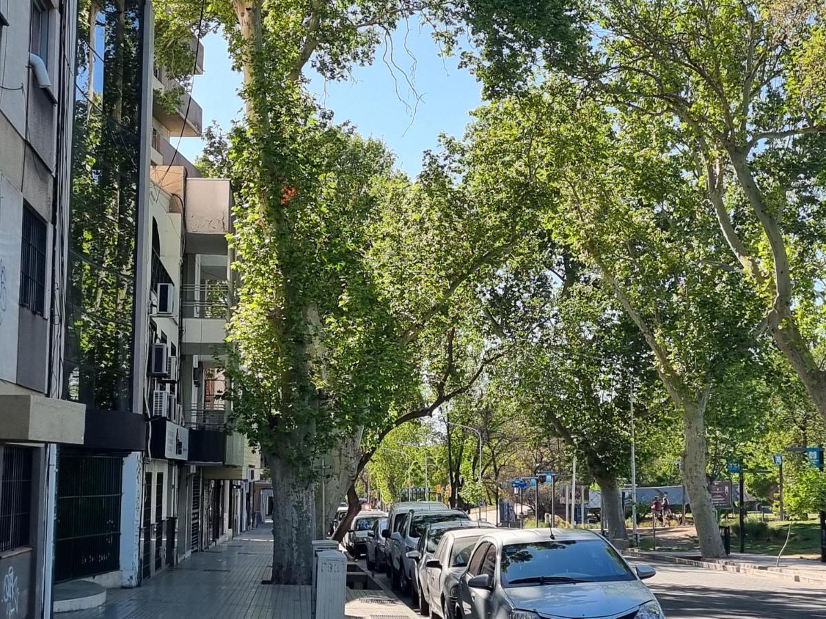 Centrico Parque Civico Daire Mendoza Dış mekan fotoğraf